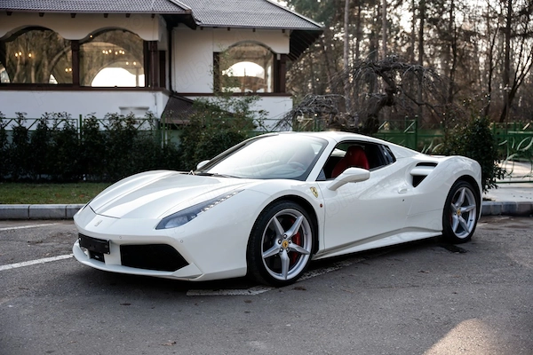 FERRARI 488 GTB 2018 — imagine 3