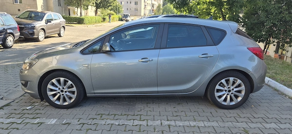 OPEL Astra 2013 — imagine 5