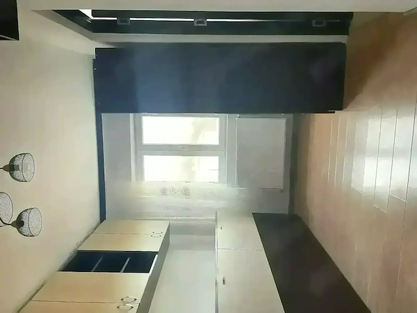 Vând apartament cu două camere — fotografia 3