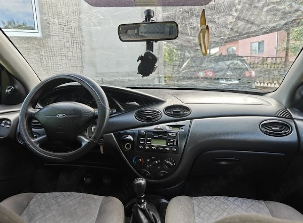 FORD Focus 2001 — imagine 3