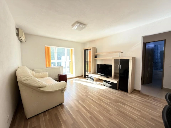 Apartament 2 camere, etaj 1, 44 mp utili - zona Soarelui — fotografia 1