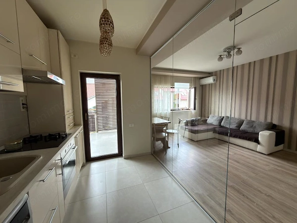 Apartament 3 camere, decomandat, etaj 1, 65 mp utili - Dumbravita — fotografia 3