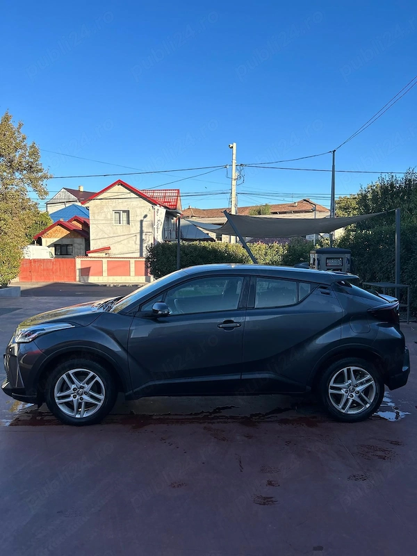 TOYOTA C-HR 2020 — imagine 2