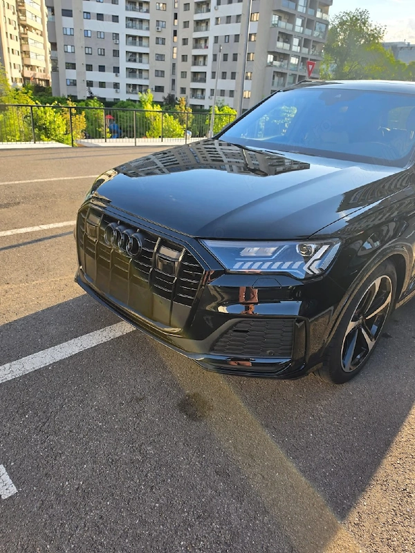 AUDI Q7 2023 — imagine 7