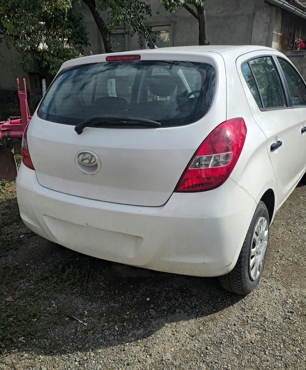 HYUNDAI i20 2012 — imagine 3