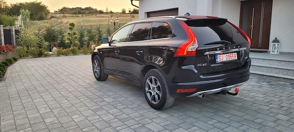 VOLVO XC60 2015 — imagine 3