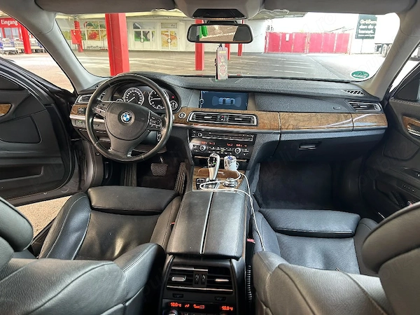Vand urgent BMW 7.30d
