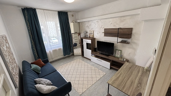 Se închiriază apartament 2 camere DECOMANDAT — fotografia 1