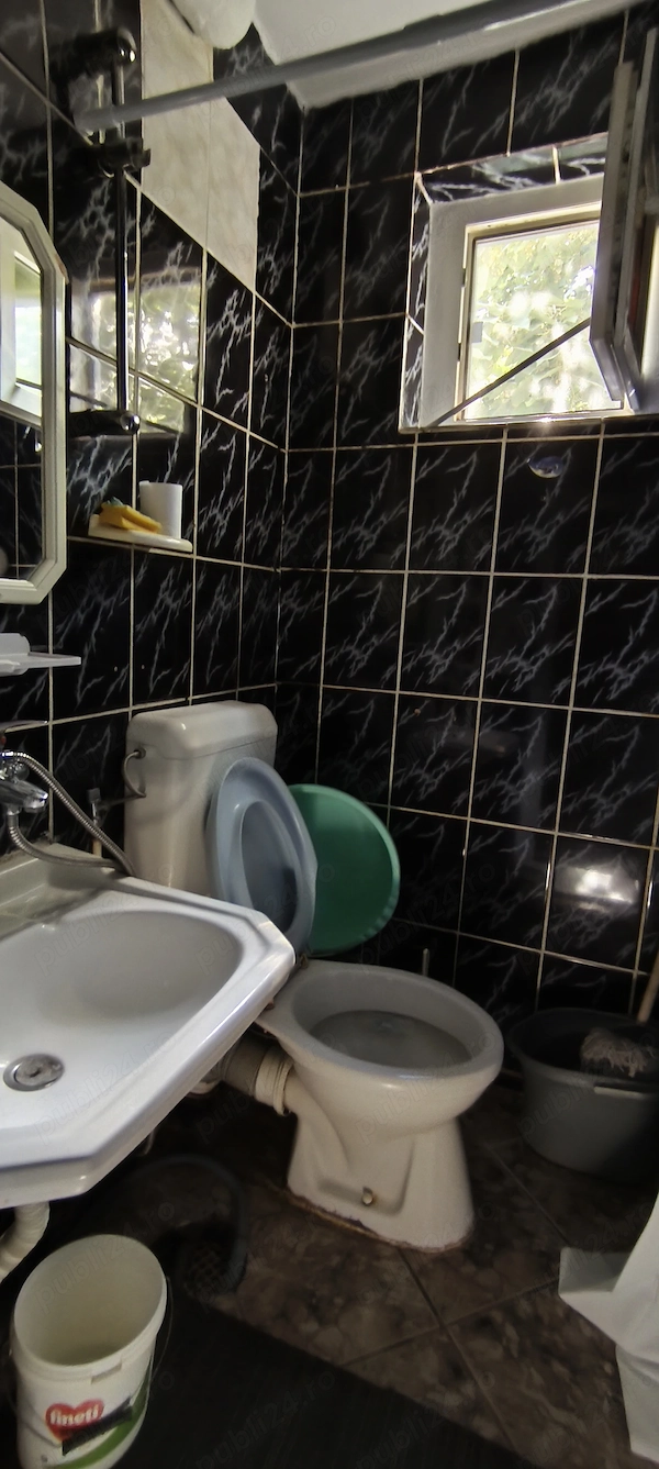 Închiriez garsonieră confort 3 in zona Apărătorii Pariei — fotografia 1