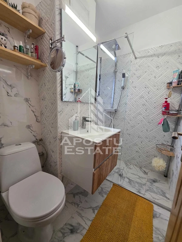 Apartament de vanzare cu 3 camere,centrala proprie,zona Gheorghe Lazar — fotografia 3