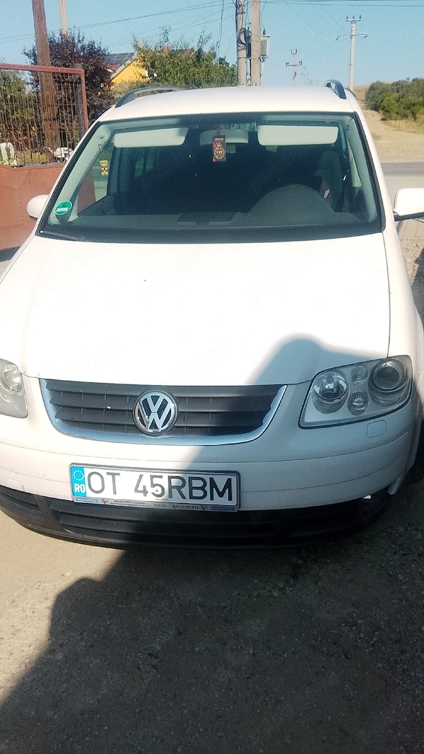 VOLKSWAGEN Touran