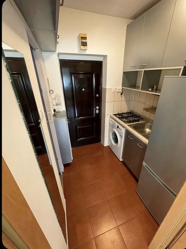 Vând garsonieră Str. Sovata ,nr 23 , 21 mp — fotografia 3