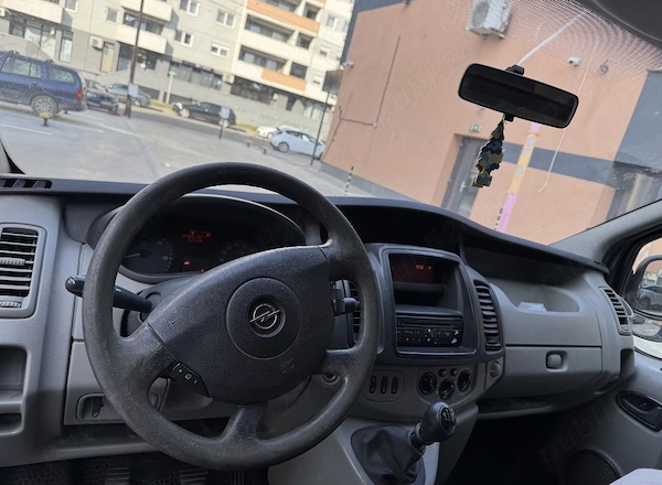 OPEL Vivaro 2013 — imagine 4