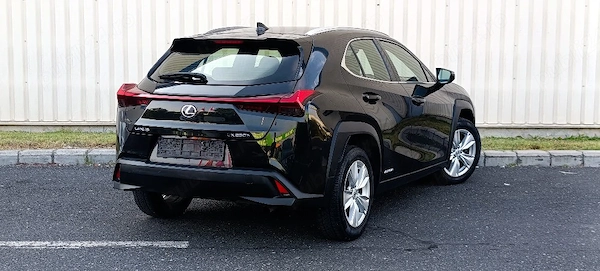 LEXUS Unknown Model 2020 — imagine 4