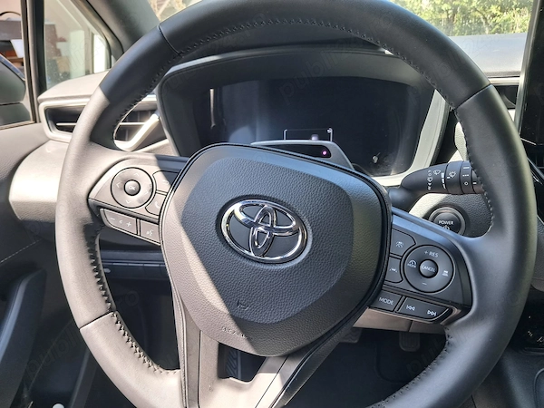 TOYOTA Corolla 2026 — imagine 3