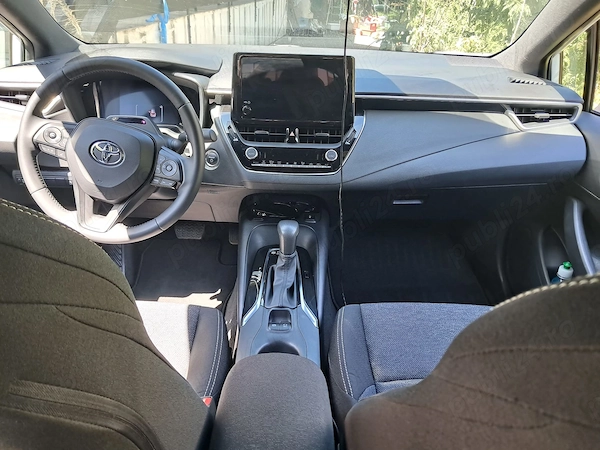 TOYOTA Corolla 2026 — imagine 4