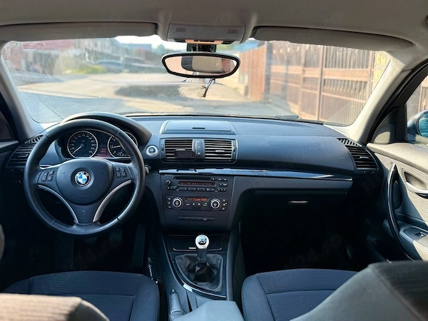 BMW 1 Series 2009 — imagine 4