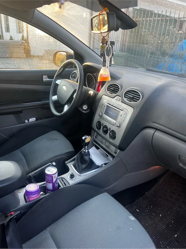 FORD Focus 2010 — imagine 4