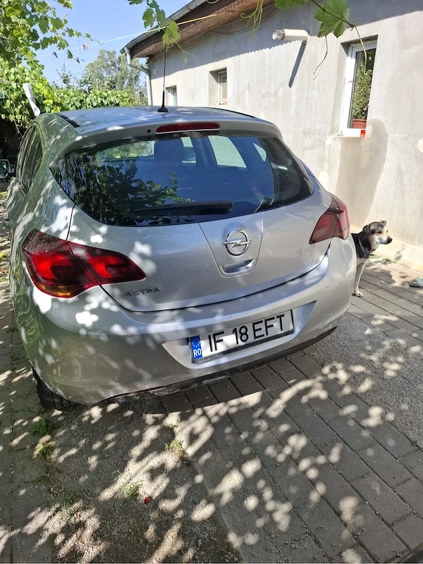 OPEL Astra 2012 — imagine 3