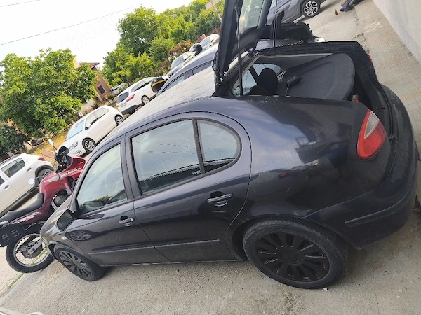 SEAT Leon 2003 — imagine 6