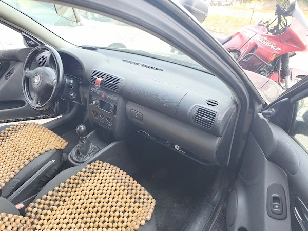 SEAT Leon 2003 — imagine 2