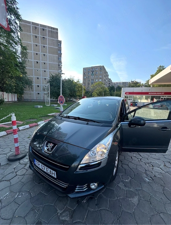PEUGEOT 5008 2010 — imagine 5