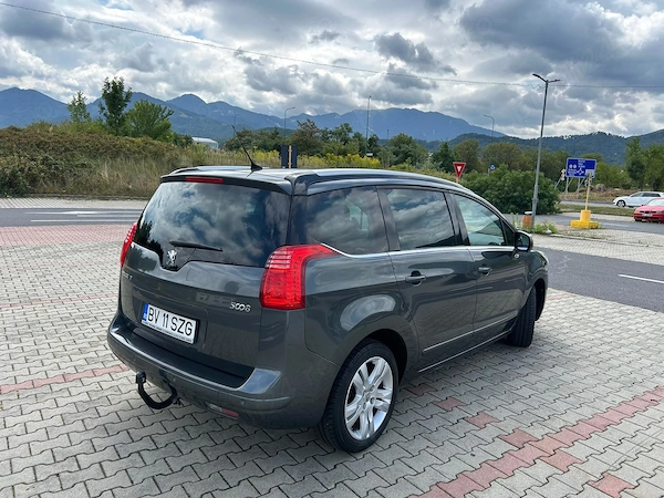 PEUGEOT 5008 2010 — imagine 3