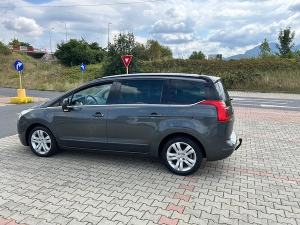 PEUGEOT 5008 2010 — imagine 6
