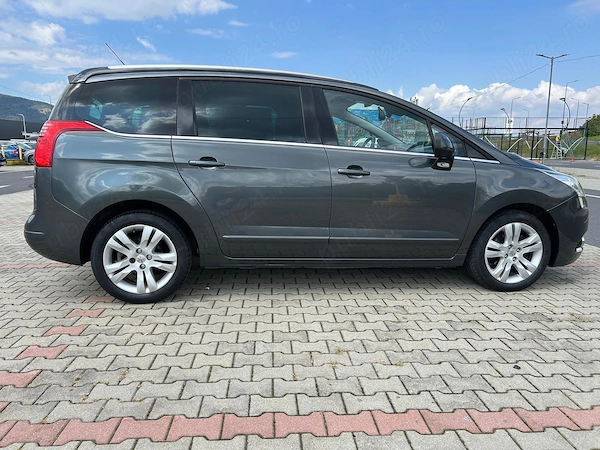 PEUGEOT 5008 2010 — imagine 5