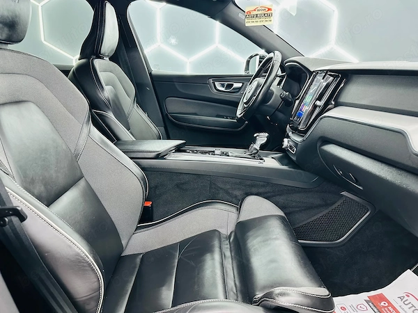 VOLVO XC60 2020 — imagine 19