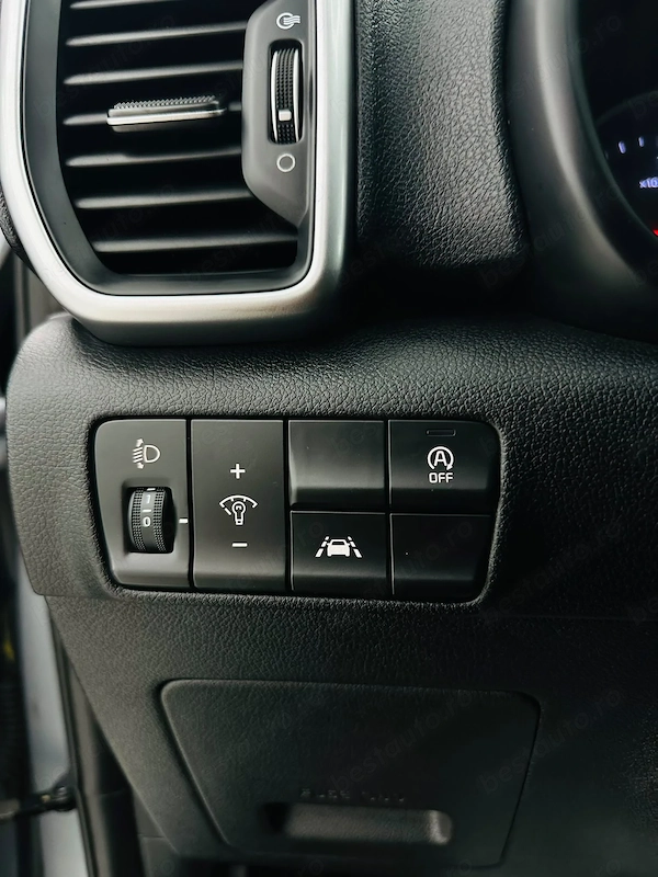 KIA Sportage 2020 — imagine 12