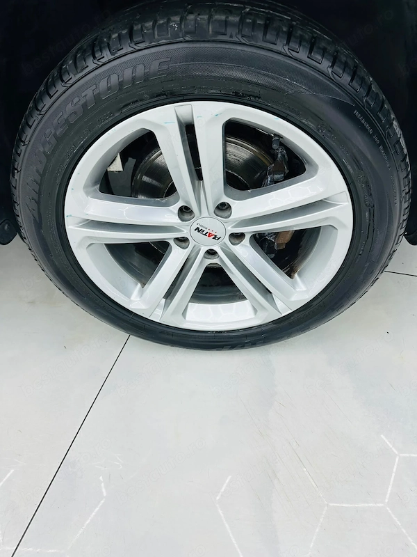 VOLKSWAGEN Tiguan 2014 — imagine 9