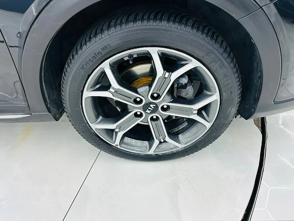 KIA Xceed 2022 — imagine 10
