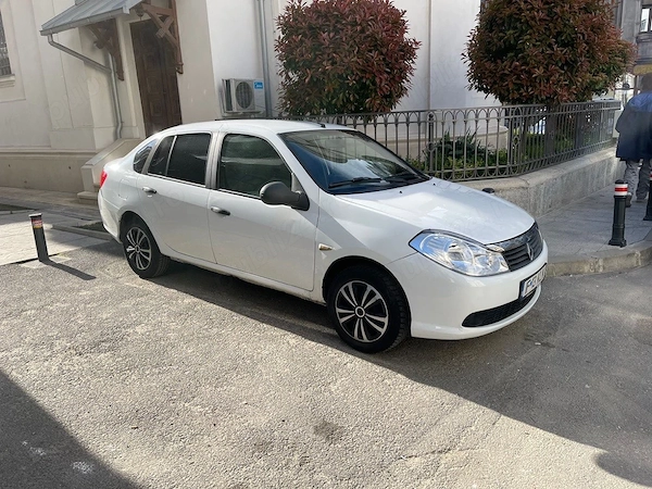 RENAULT Symbol 2011 — imagine 5