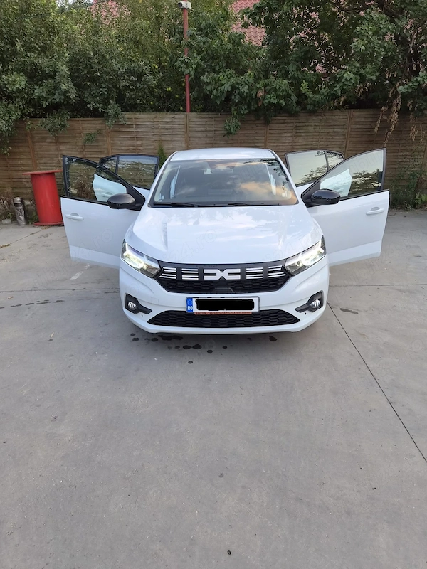 DACIA Logan 2025 — imagine 2