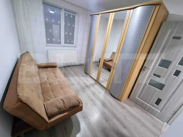 Apartament 3 camere, renovat integral, zonă ultracentrală, Năsaud — fotografia 3
