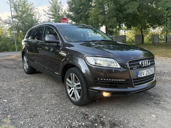 Audi Q7 7Locuri Variante