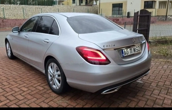 MERCEDES-BENZ C-Class 2018 — imagine 3