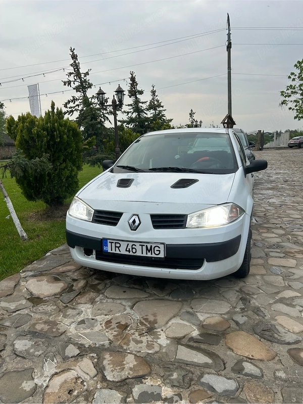 RENAULT Megane