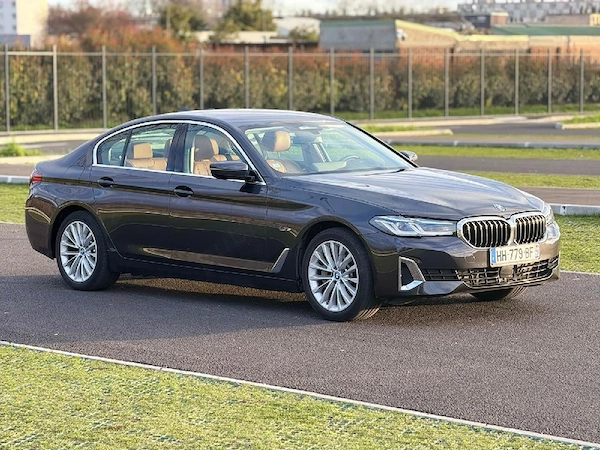 BMW 5 Series 2022 — imagine 2