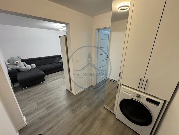 Apartament cu 3 camere de vânzare în Năsăud - zona centrală, parter — fotografia 2