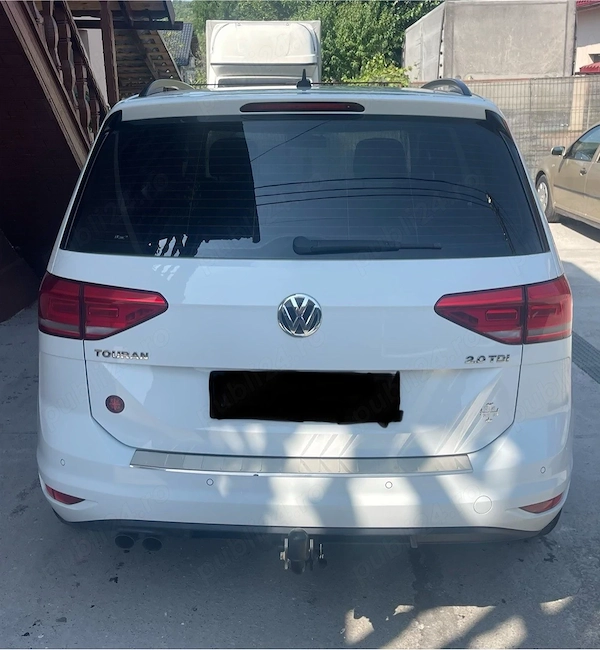 VOLKSWAGEN Touran