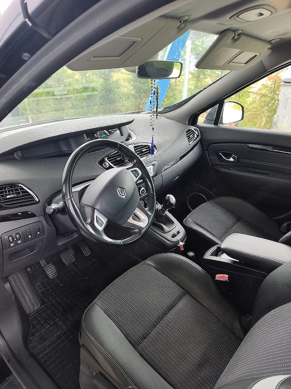 RENAULT Scenic 2013 — imagine 2