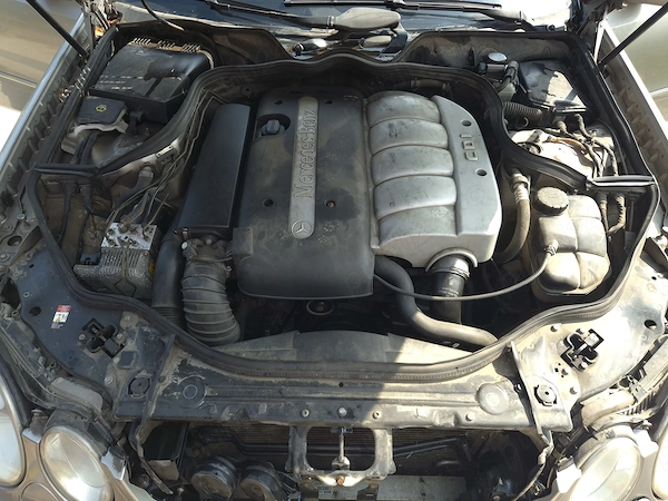 MERCEDES-BENZ E-Class 2002 — imagine 4
