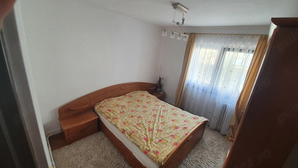 Închiriez apartament 4 camere !!! — fotografia 1