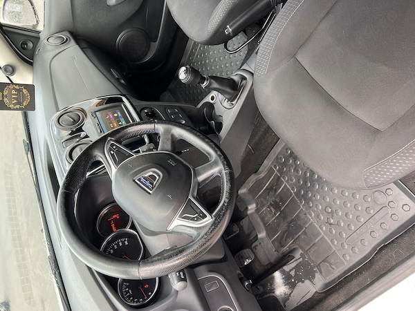 DACIA Sandero 2019 — imagine 3