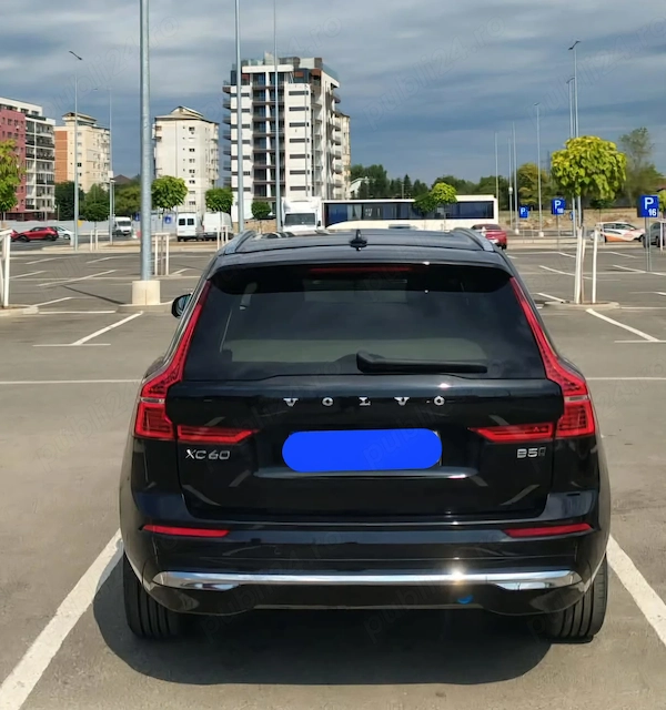 VOLVO XC60 2023 — imagine 2