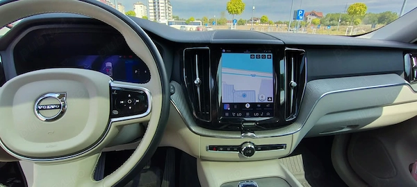 VOLVO XC60 2023 — imagine 6
