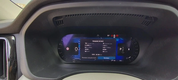 VOLVO XC60 2023 — imagine 10