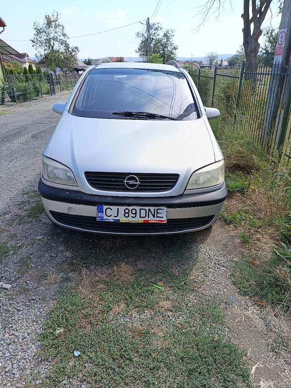 vand opel zafira 7 locuri